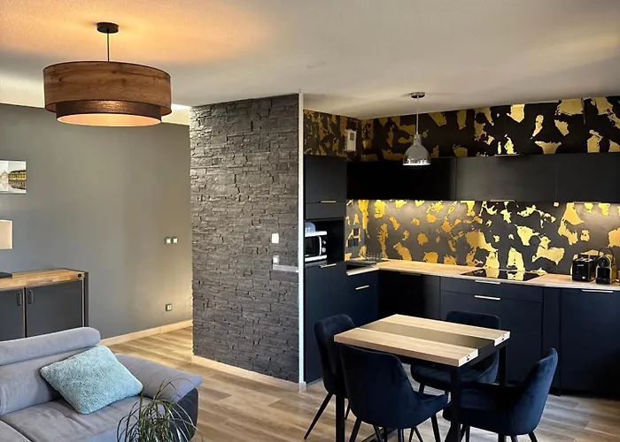 아파트 Dernier Etage, Balcon, Parking Gratuit !