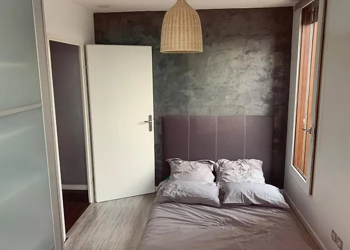 Dernier étage, Balcon, Parking Gratuit ! Burdeos