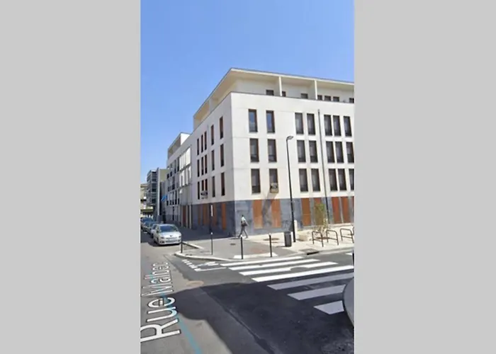 Apartment Dernier Etage, Balcon, Parking Gratuit ! Bordeaux